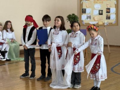 Апостола в премеждие-драматизация на учениците от втори клас 6