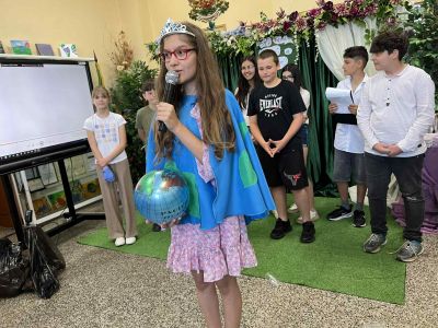 I love the land-публична изява на учениците от  клуб Ënglish 7