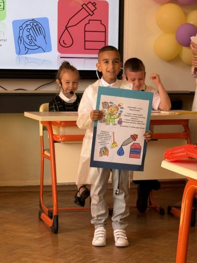 Втората публична изява на клуб Приказен свят 5